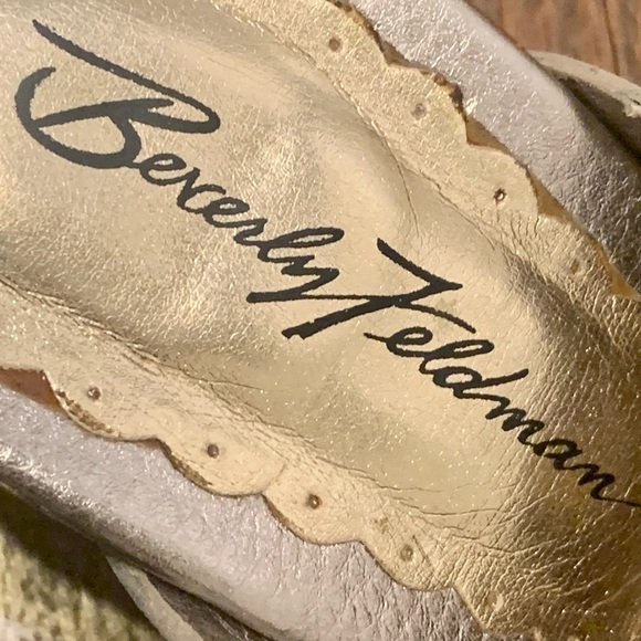 Beverly Feldman Open-Toe, High-Heel, Mules in GOLD with Ladybug Toe decor, Size9 - Picture 6 of 6